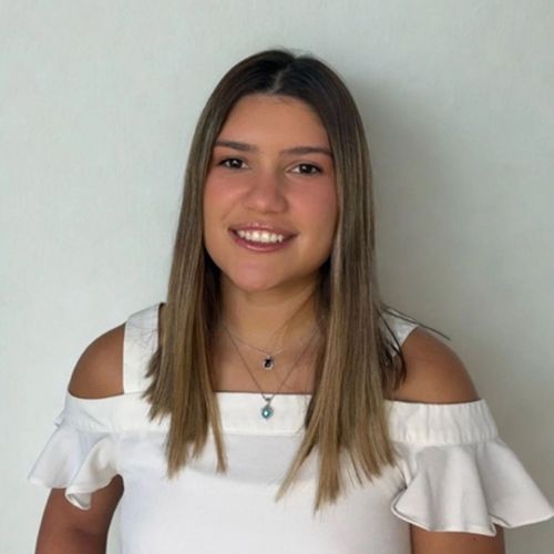 Daniela Torres B.